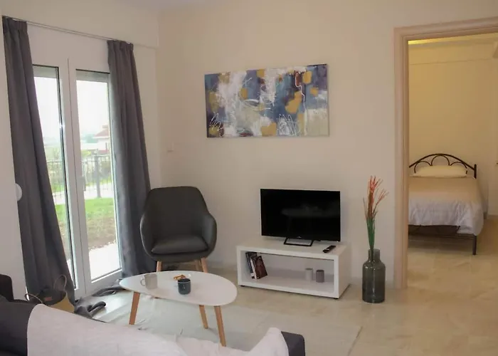 Cozy Modern Apartment
